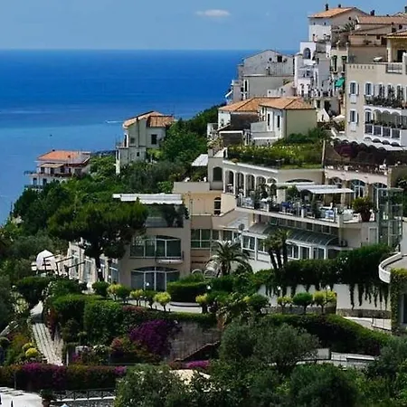 Il Nido Di Raito Holiday home *